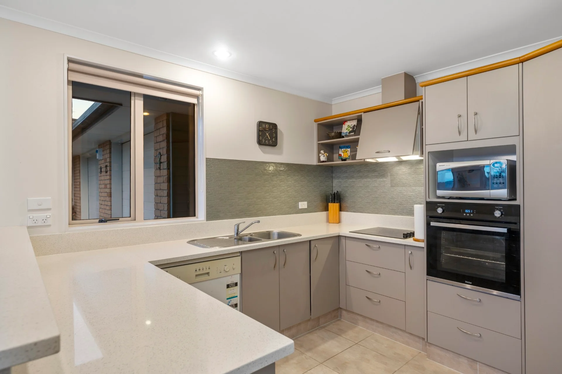 13/17 Simmonds Grove