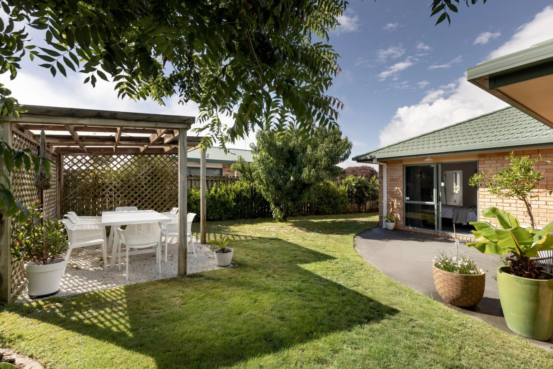 83 Summerland Crescent