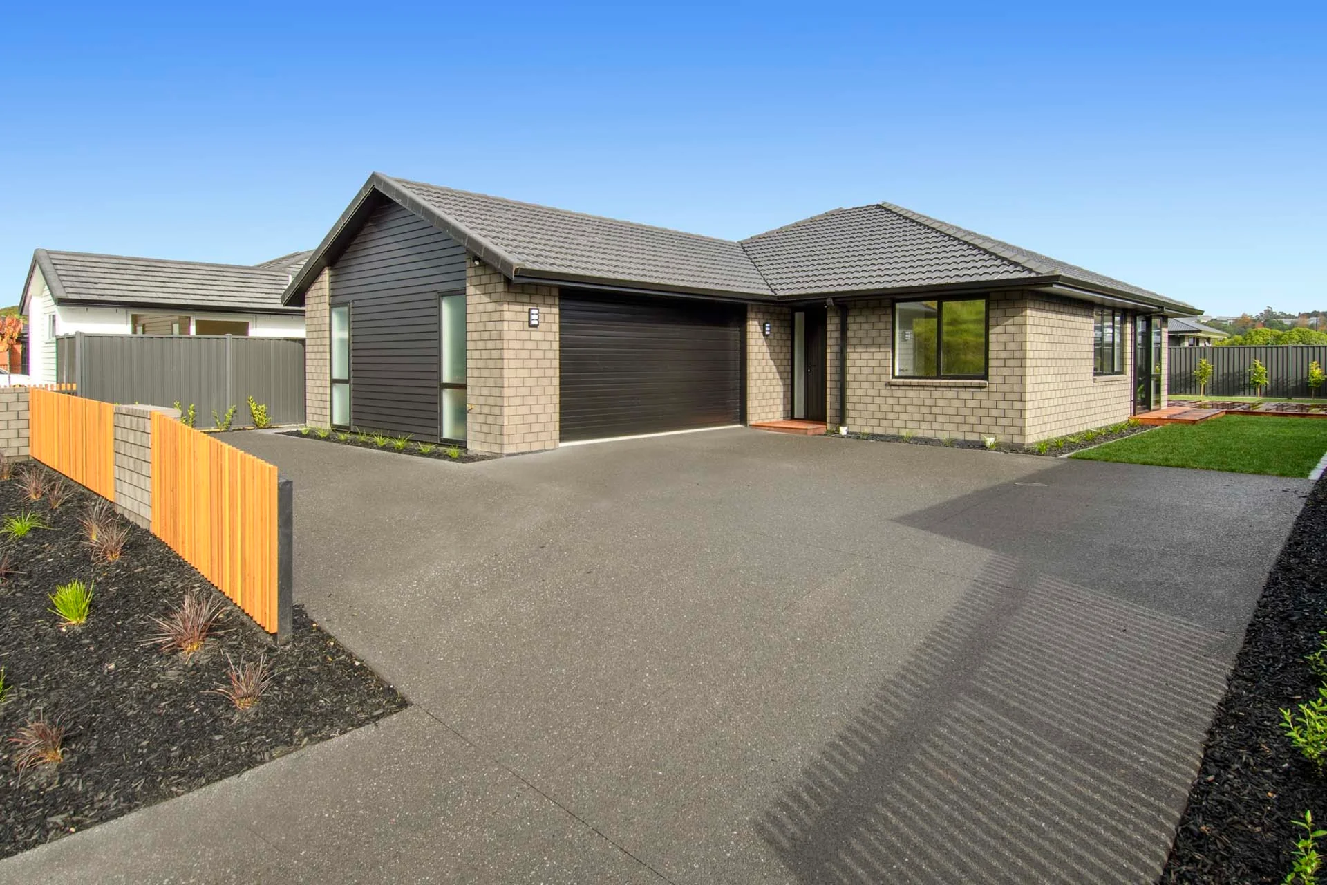 11 Springwater Lane