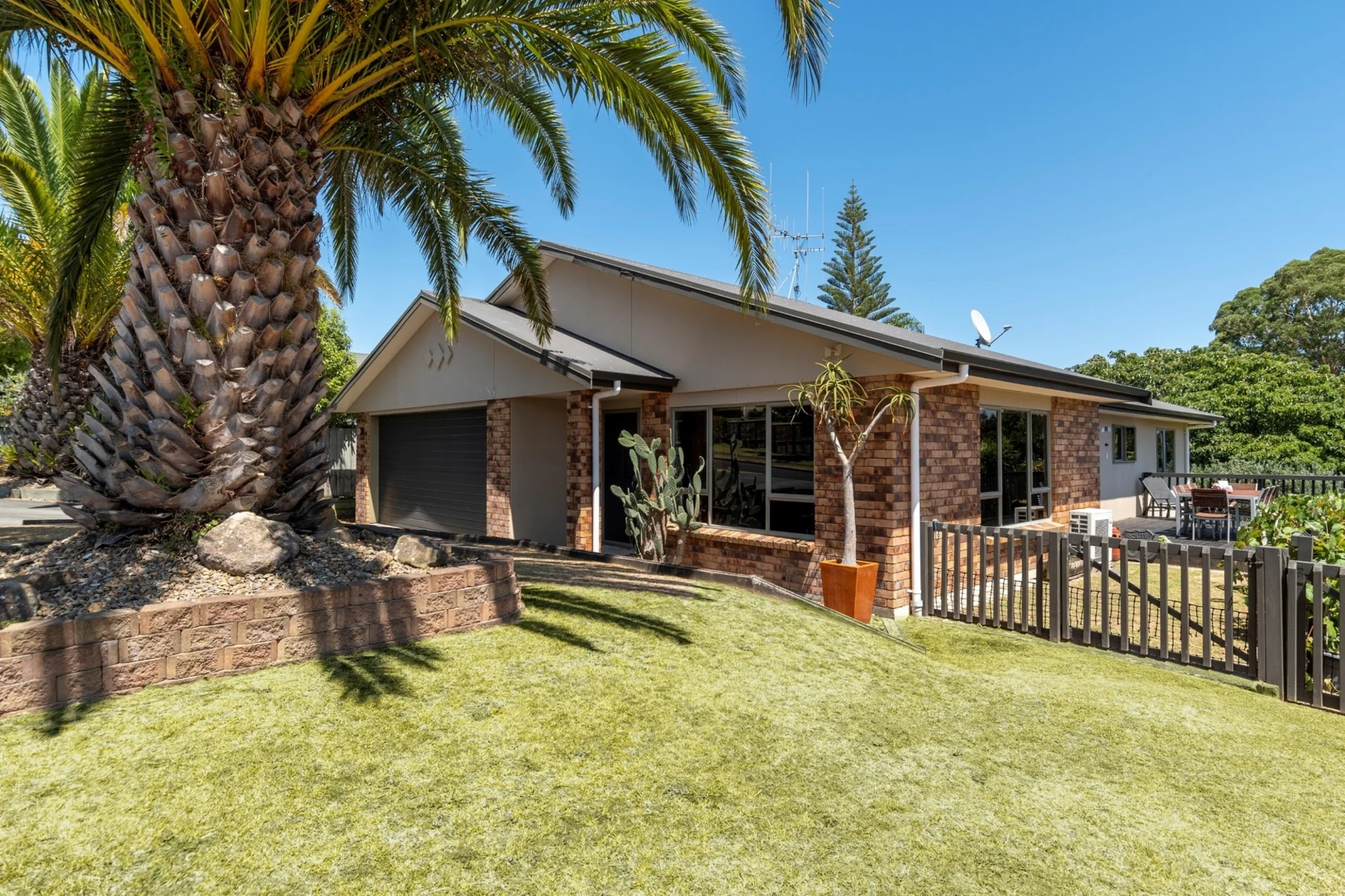 6 Marire Drive