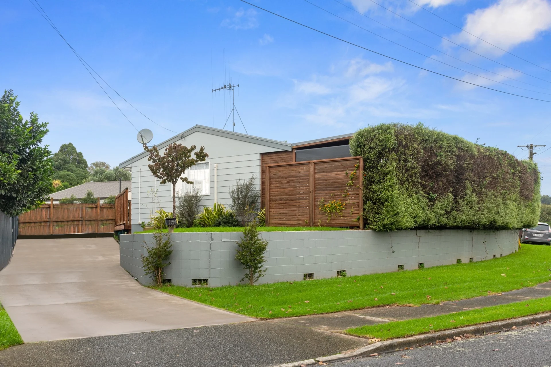 51 Humber Crescent