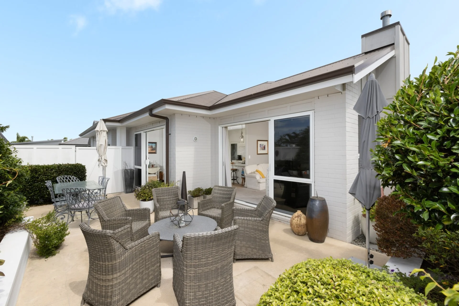 33 Cassinia Close