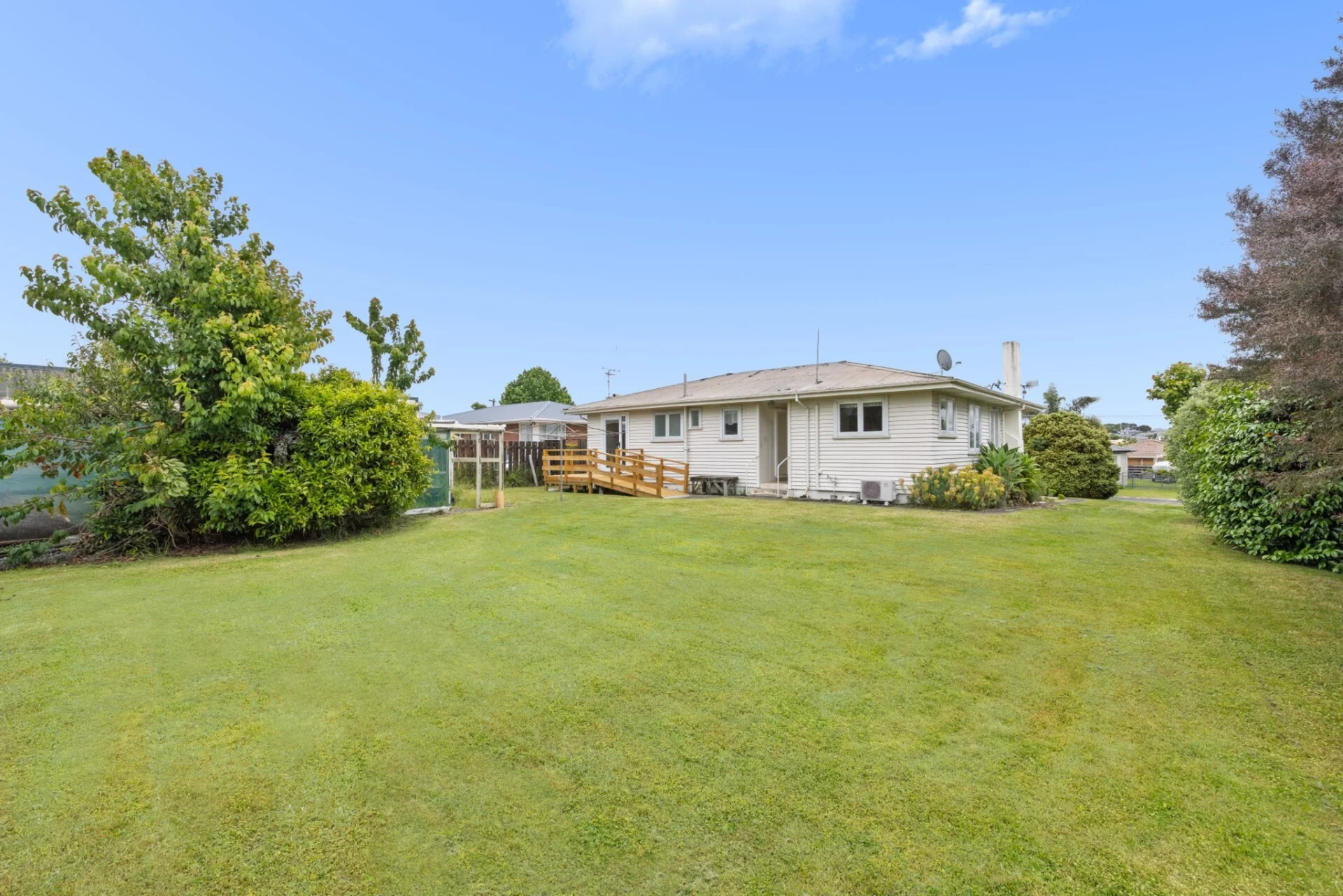 34 Pemberton Crescent