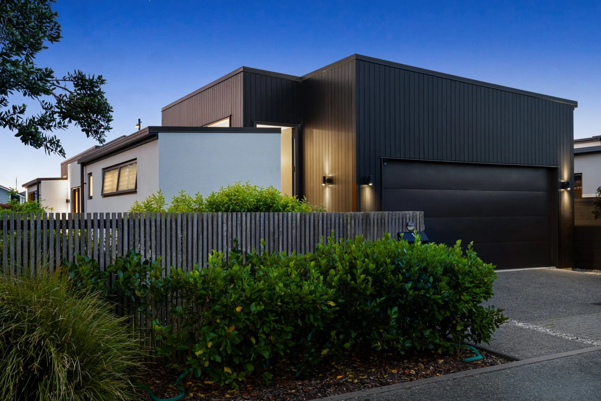 1 Tuatua Lane (off Te Aranga Dr)