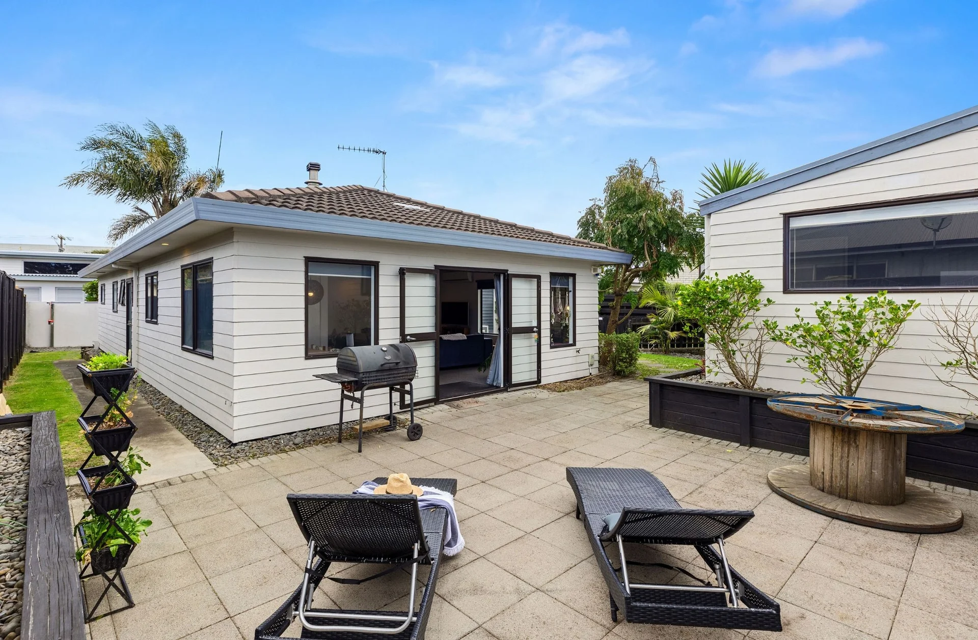 16A Links Avenue