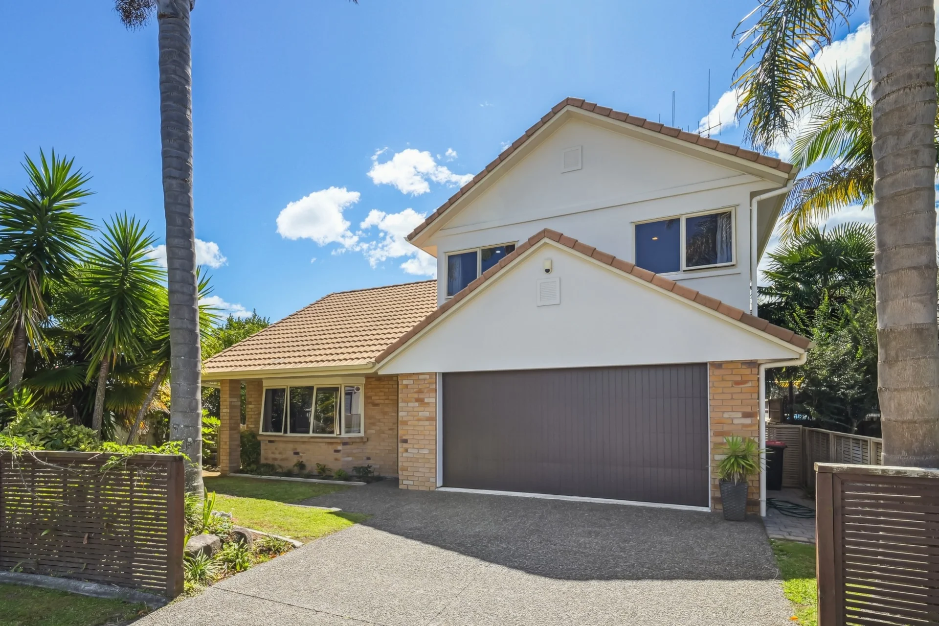 25 Bodiam Place