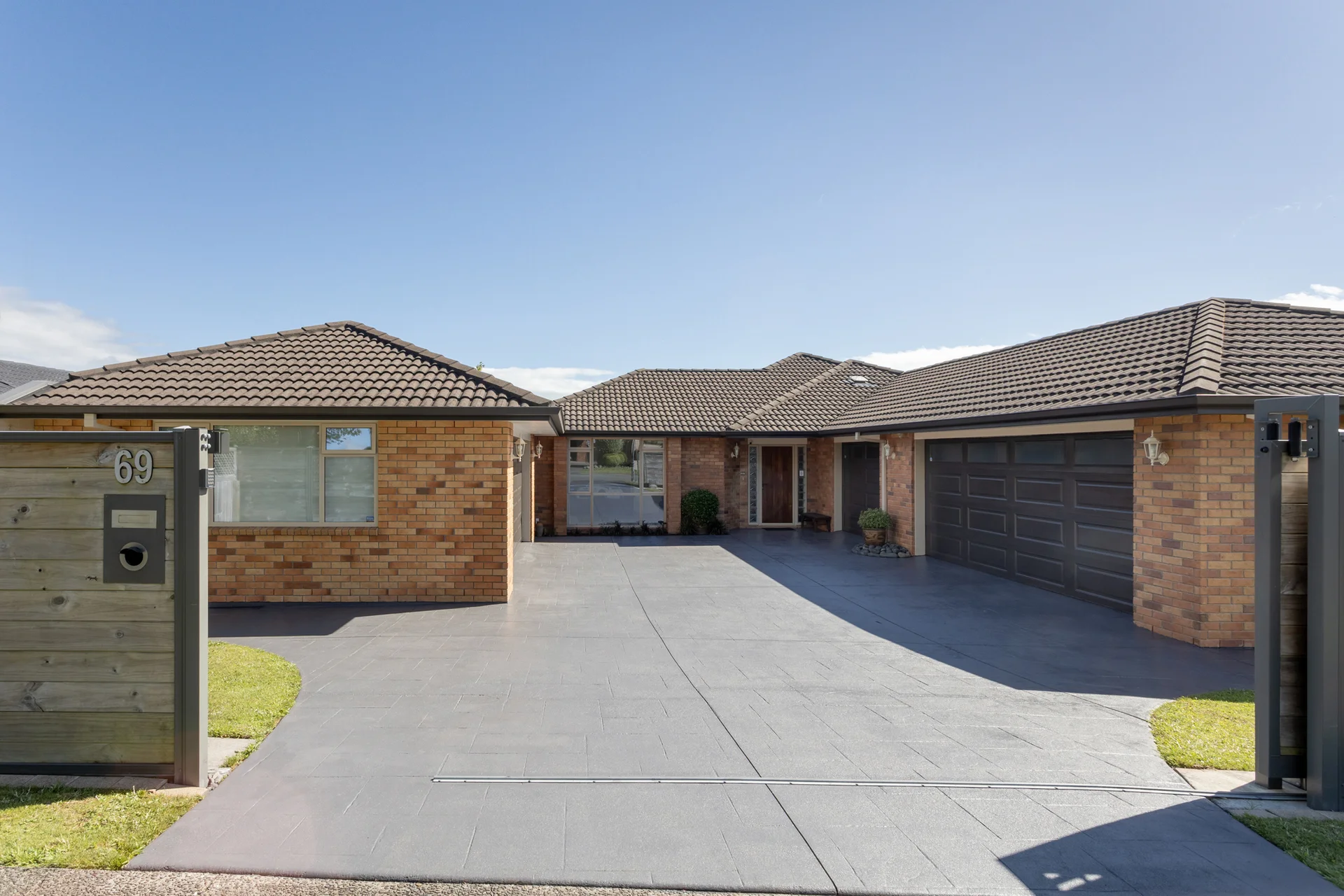 69 Athfield Drive