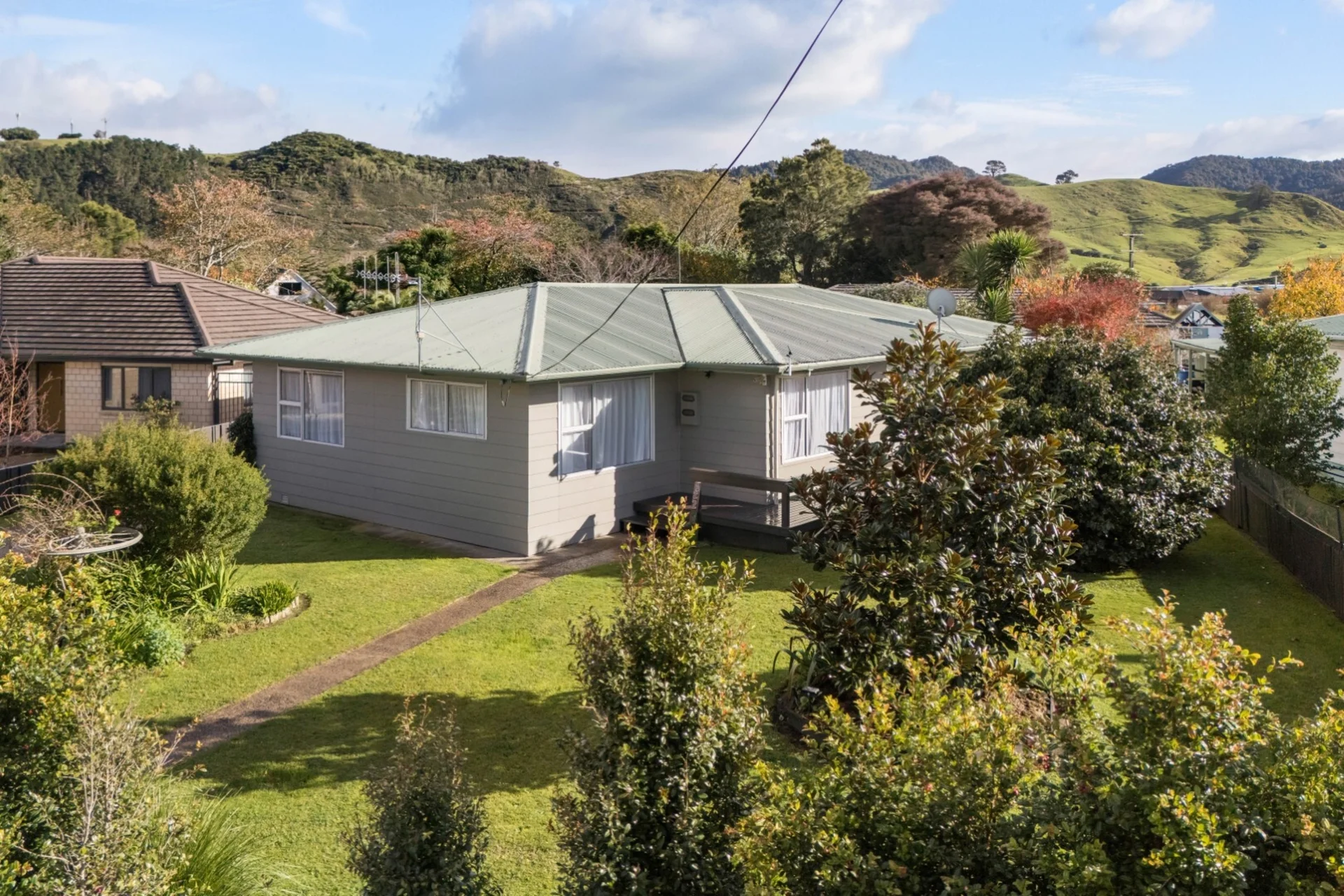 122 Parry Palm Avenue