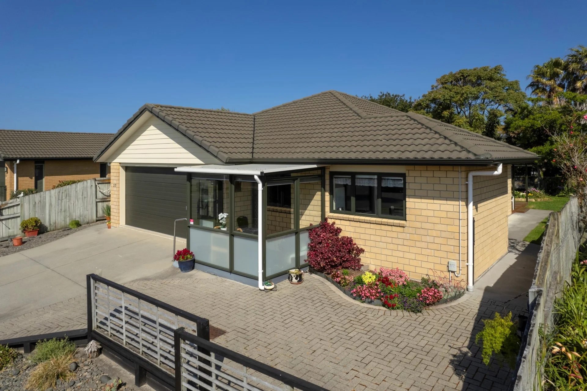 27 Tatahi Cove