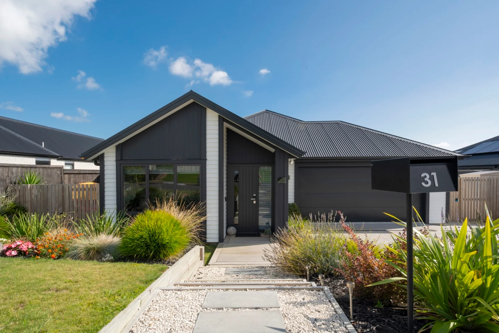 31 Ridge Drive