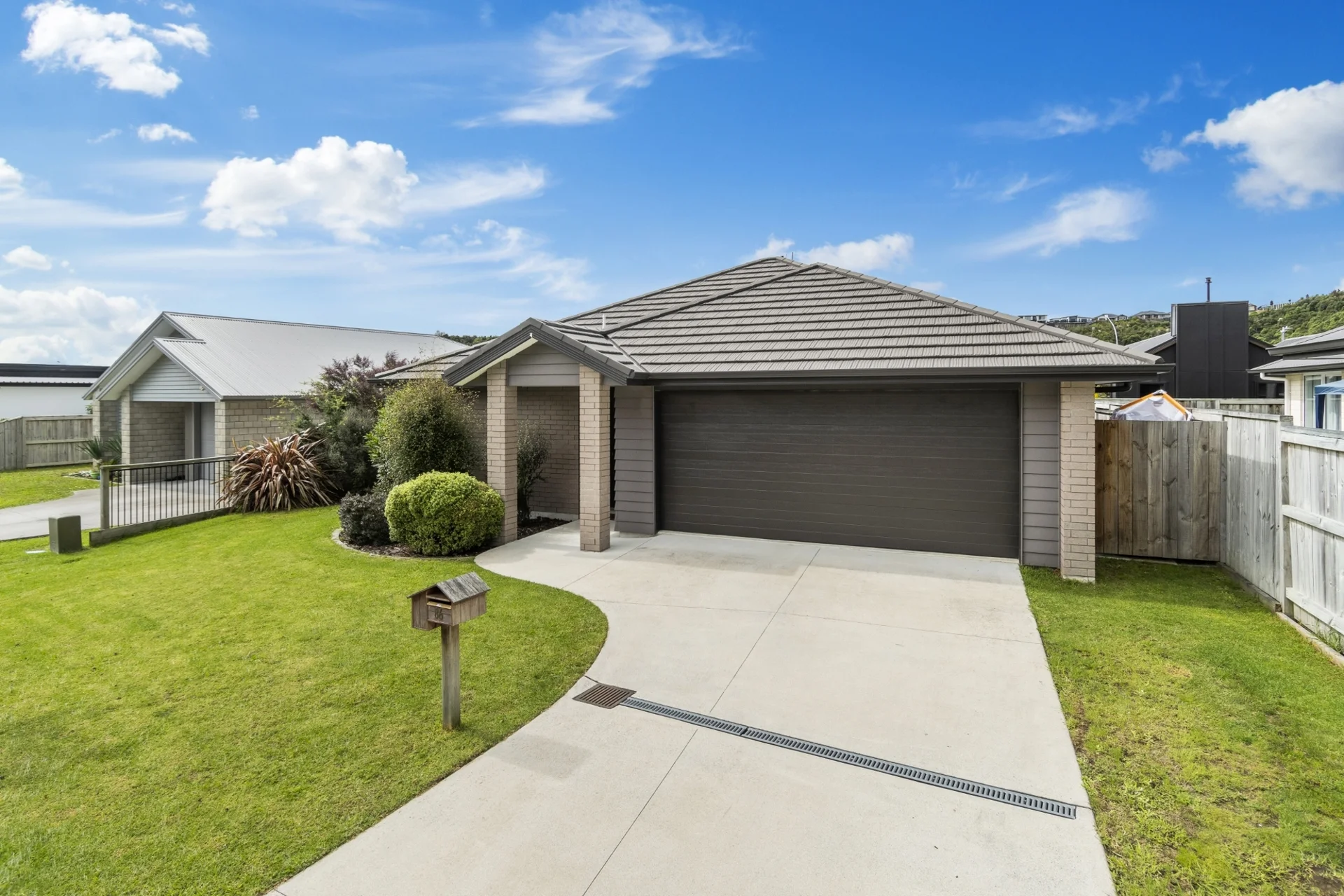 86 Awataha Crescent