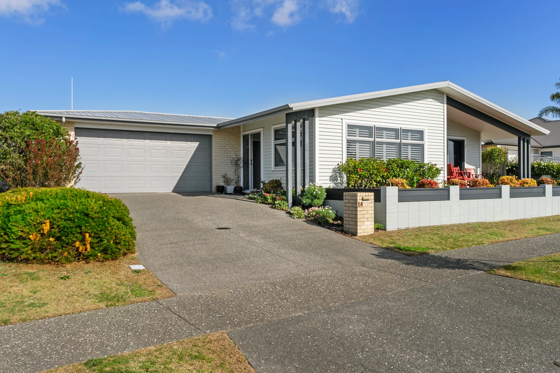 14 Cassinia Close