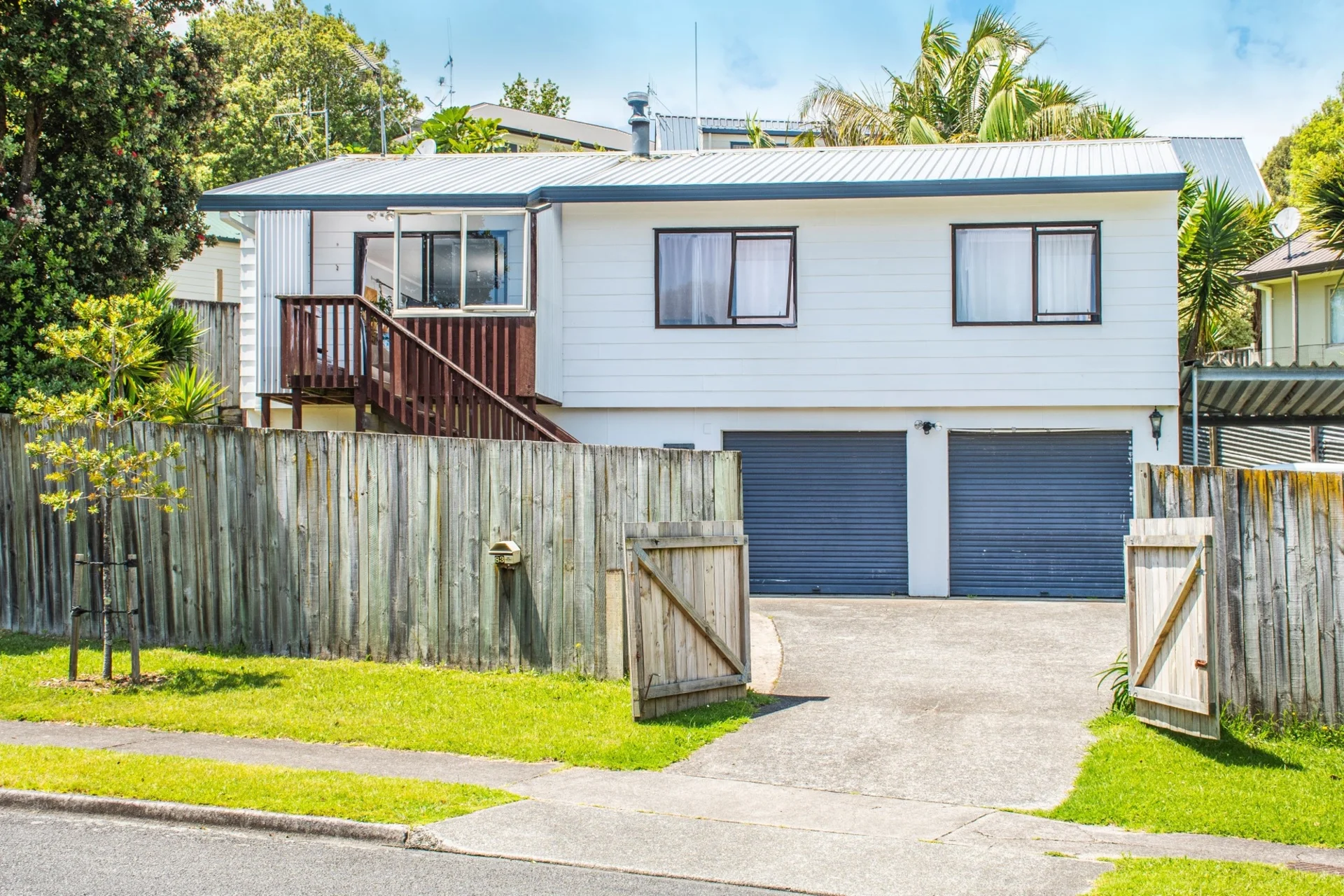 83 Meander Drive