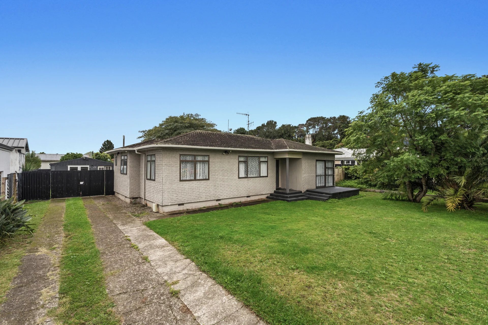 1 Mckenzie Street