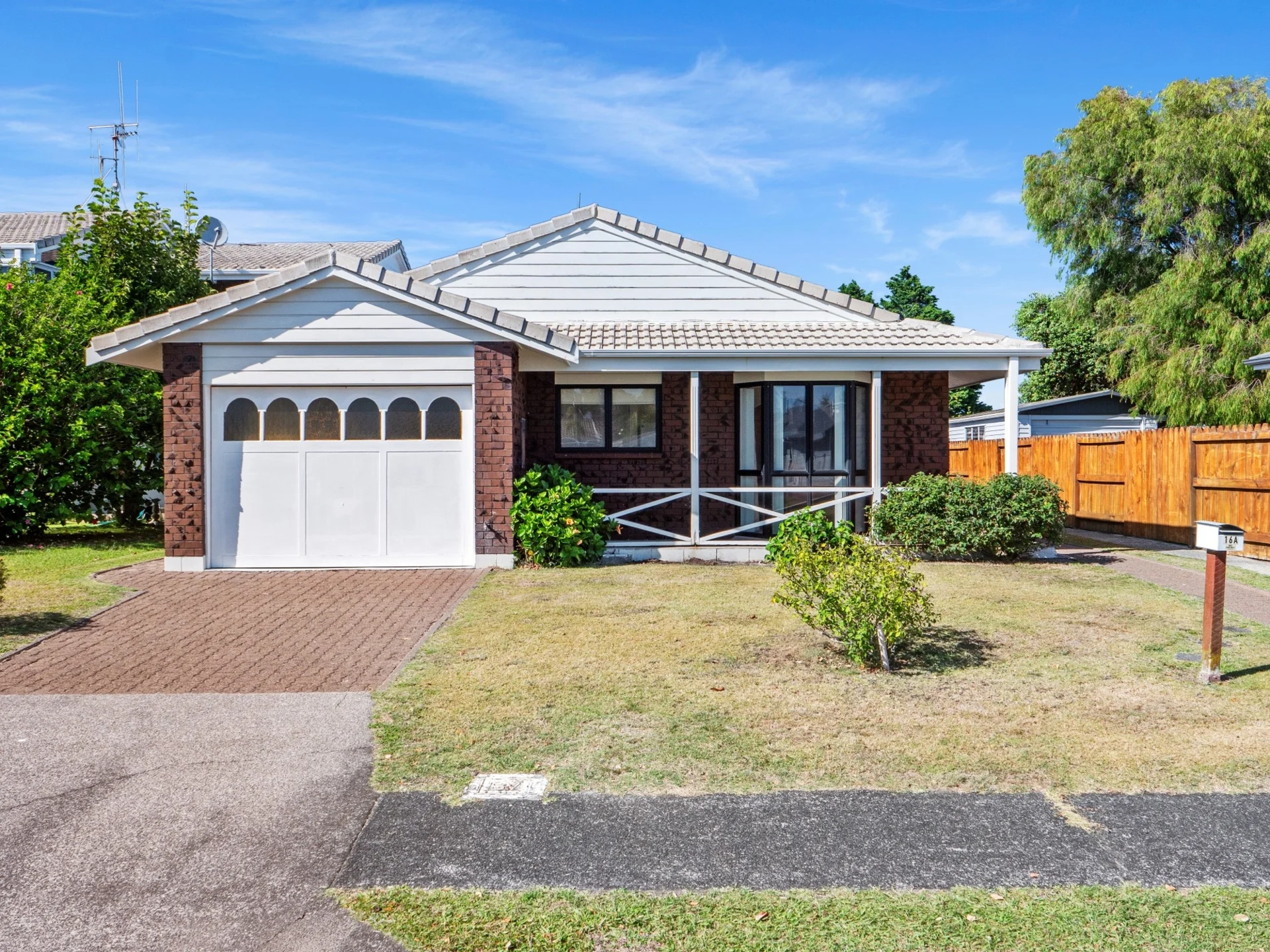 16A Kinross Place