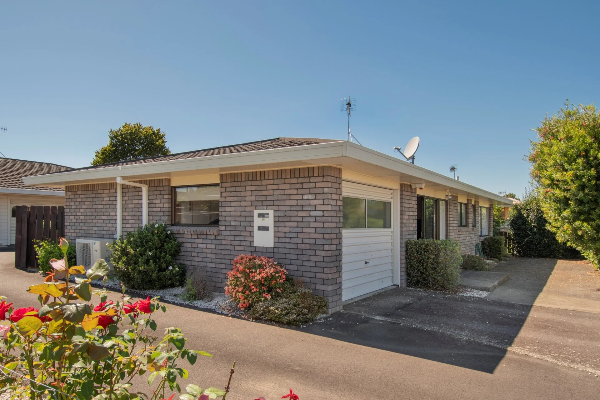 1/12 Pemberton Crescent