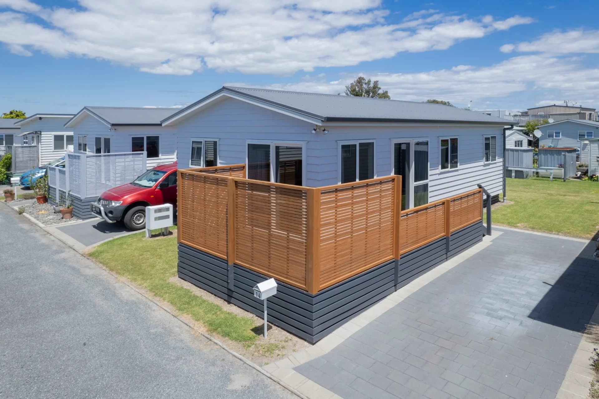 14/267 Parton Road
