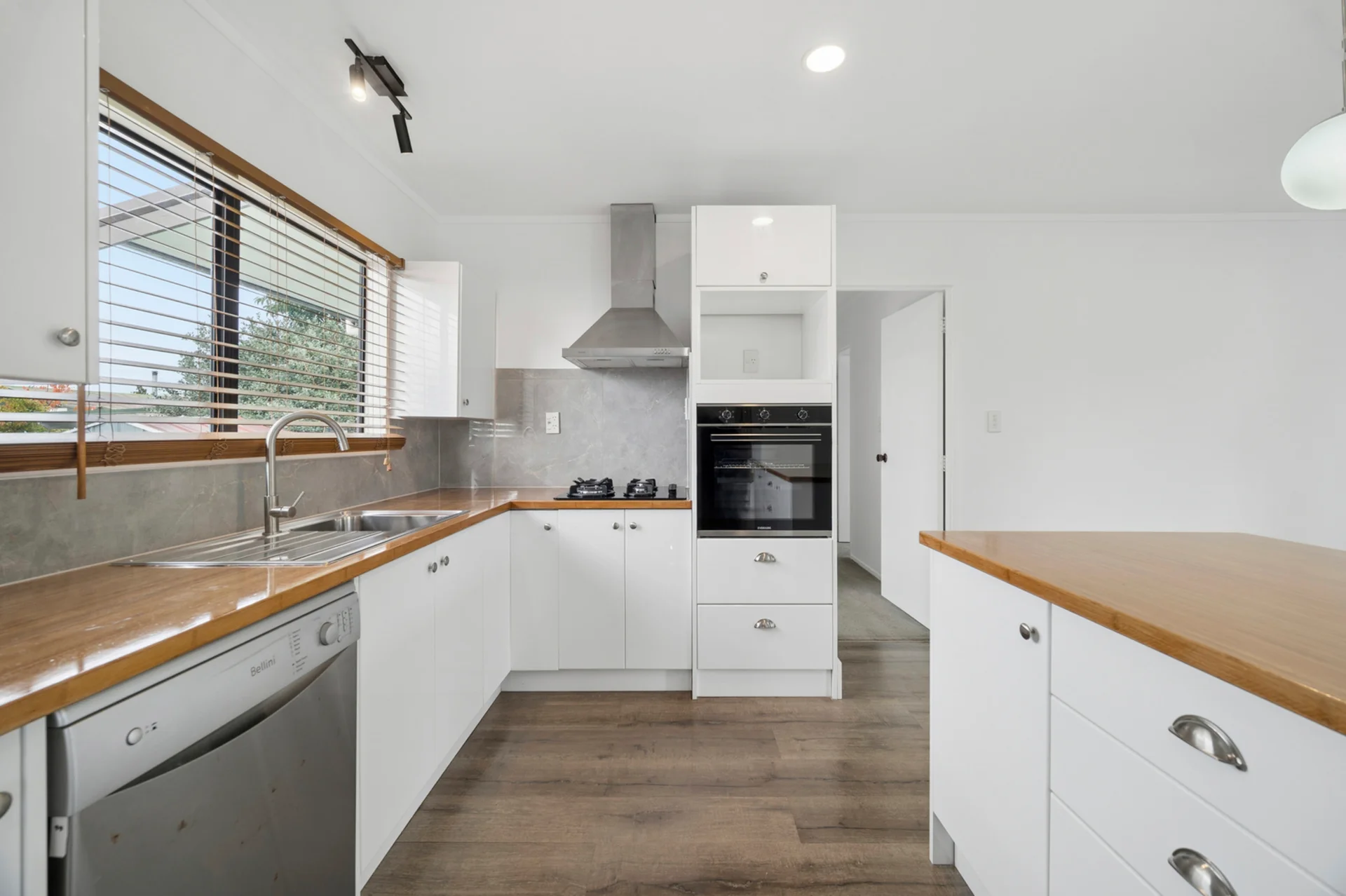 25A Brookland Road