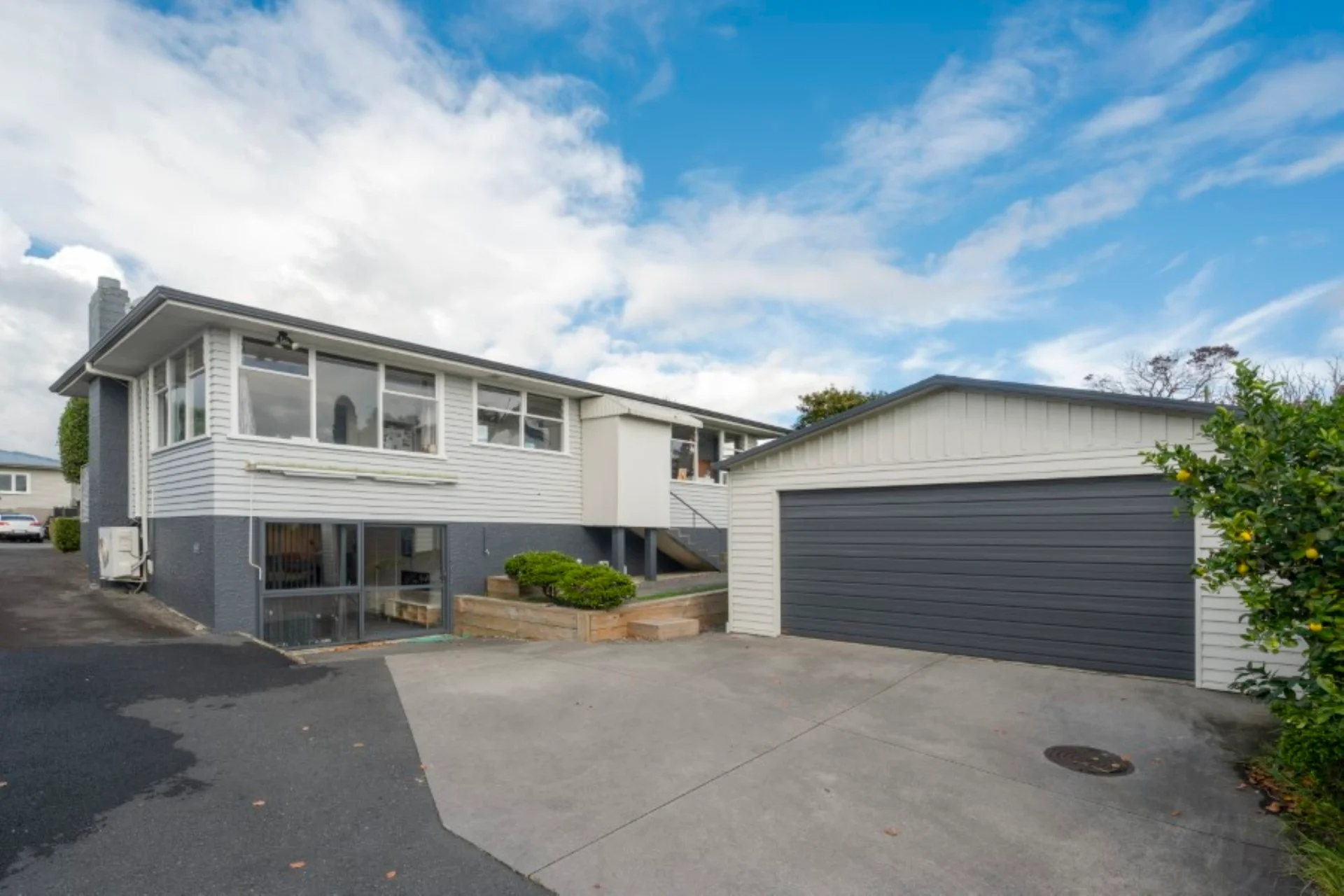 17 Hilltop Road