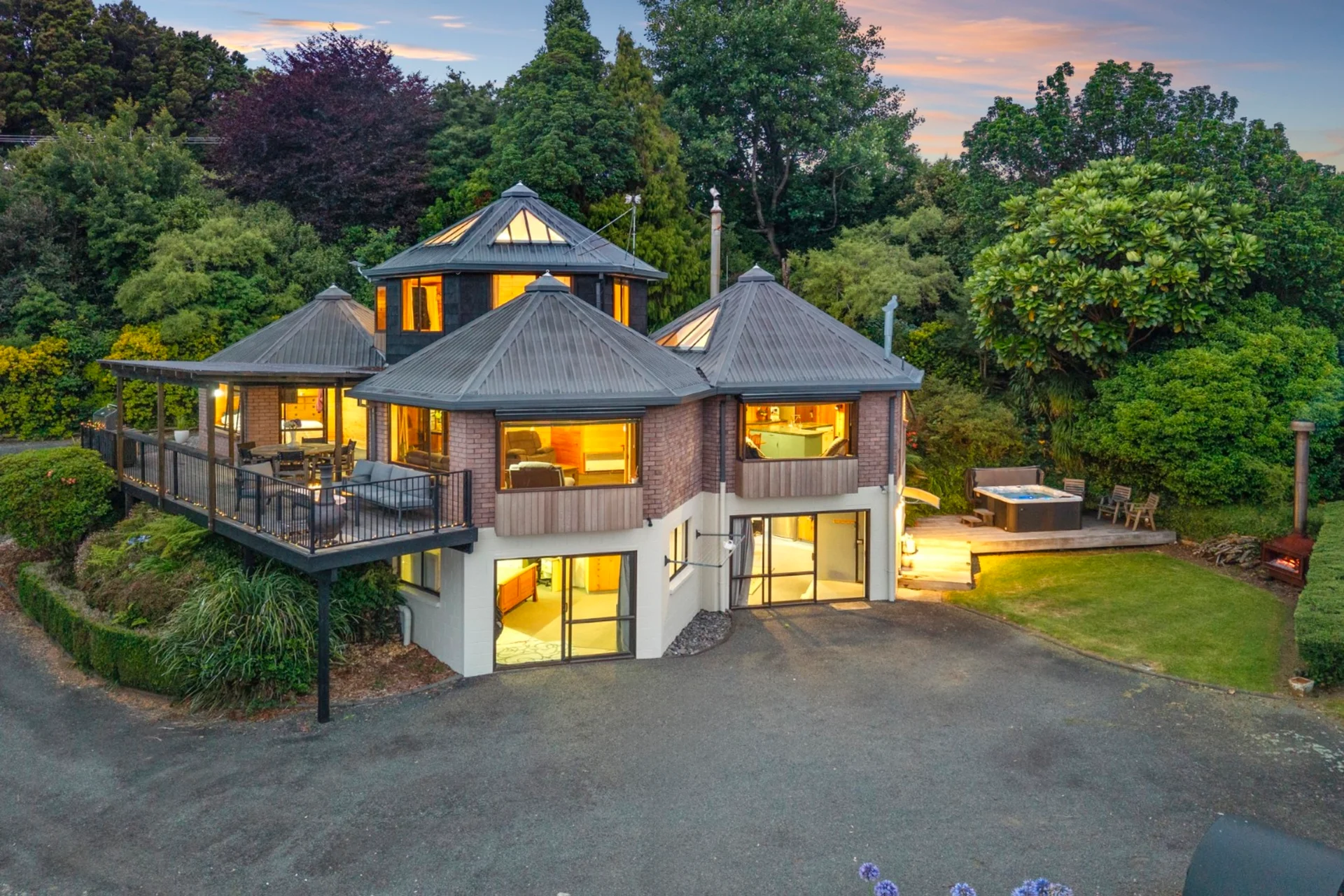 376 Esdaile Road