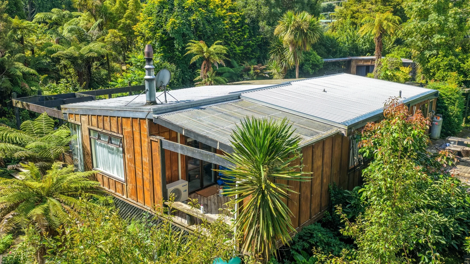 60 Victoria Street, Waikino