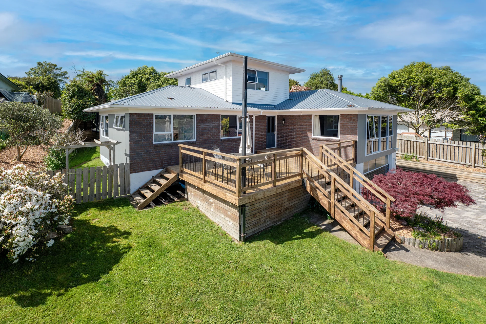 9 Maple Grove