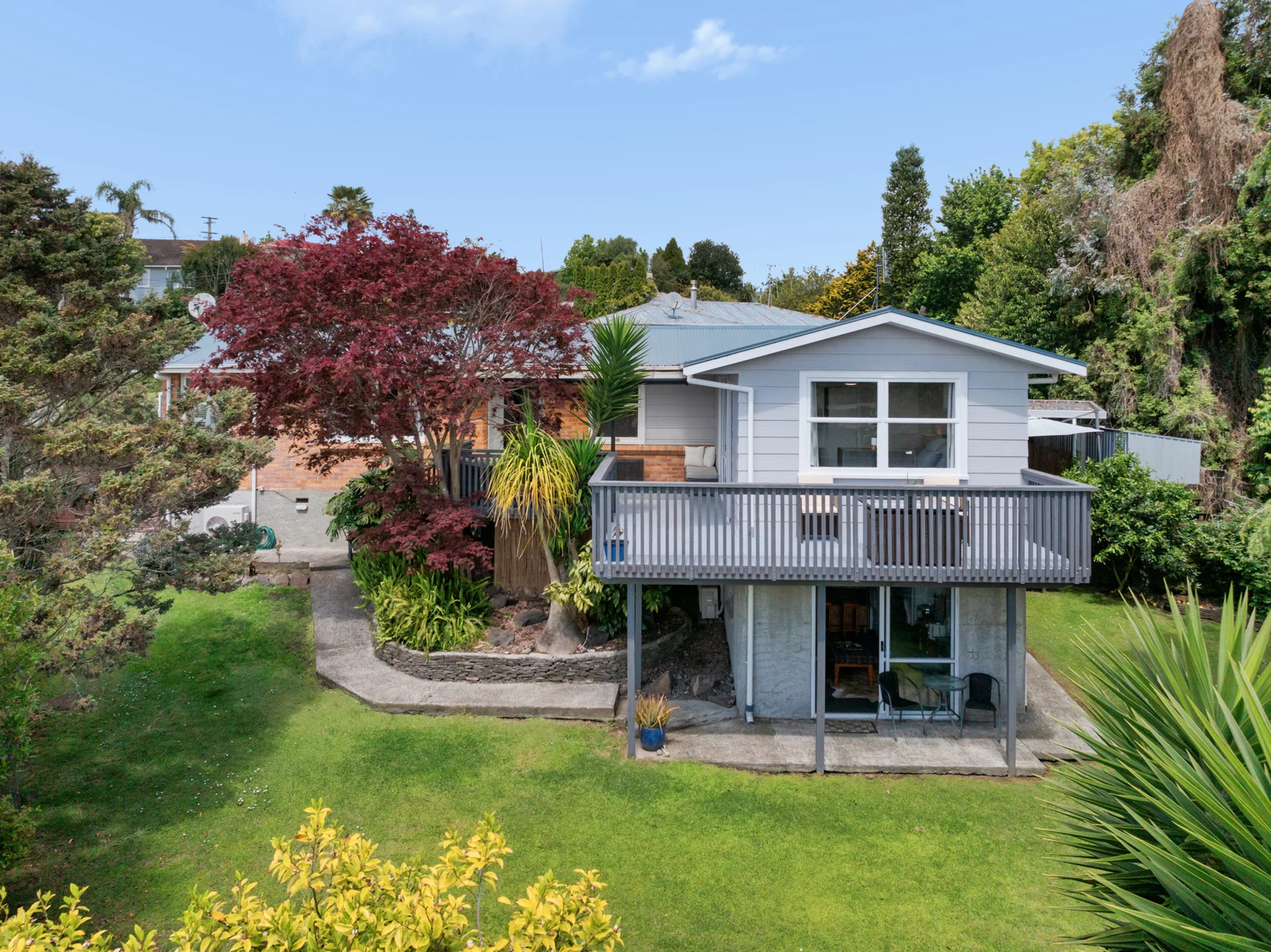 11 Carnie Street