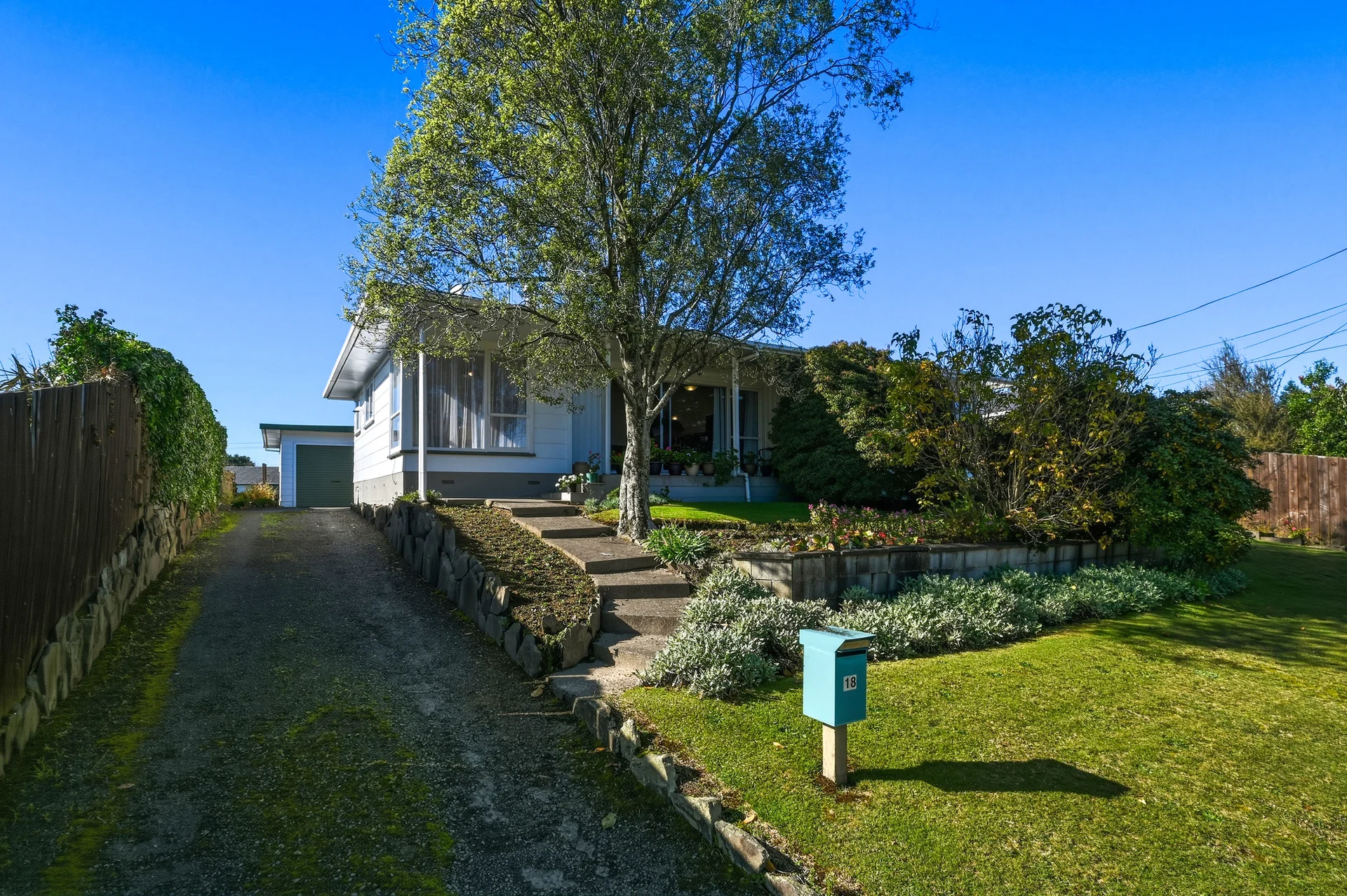 18 Alison Street