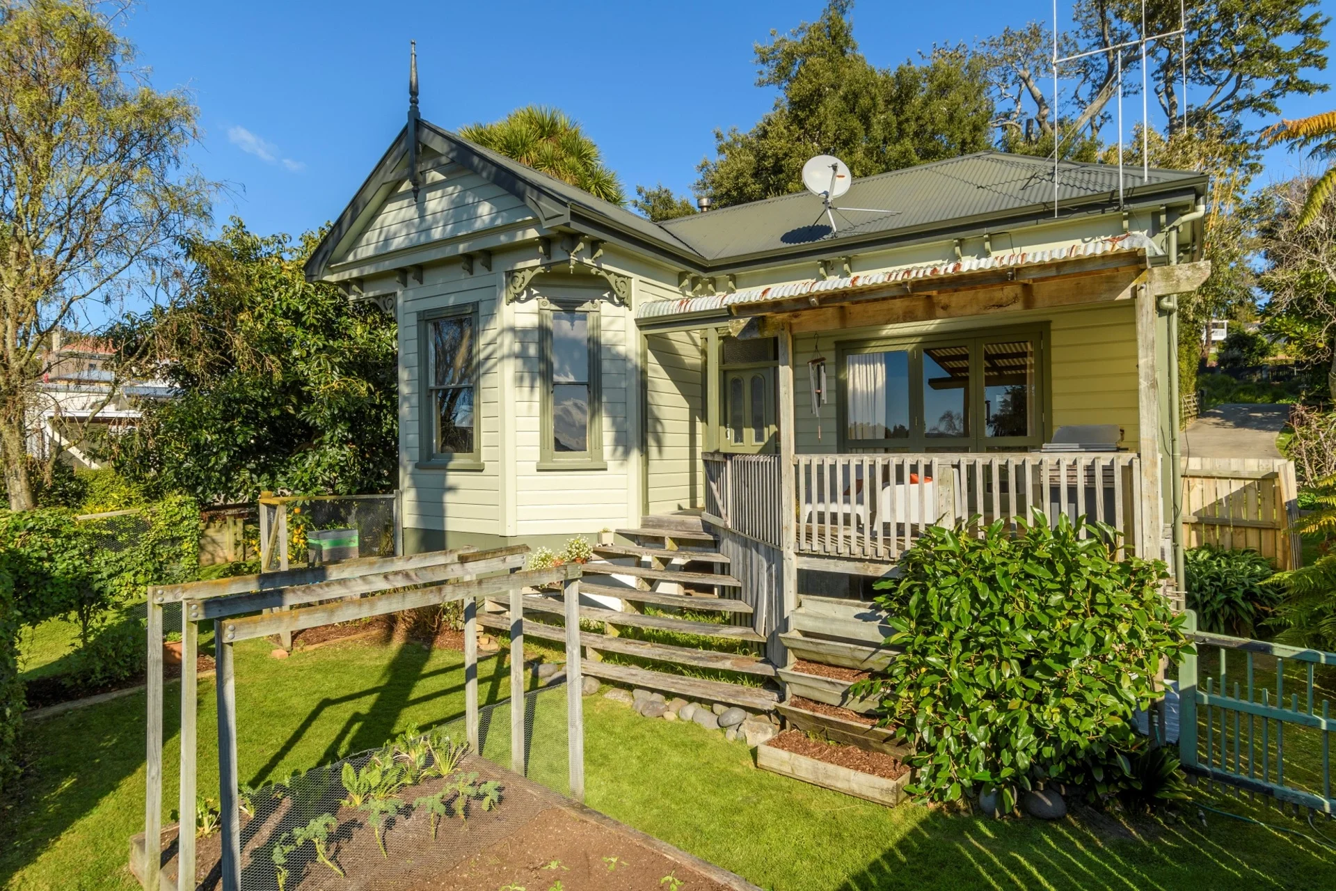305 Waihi Road