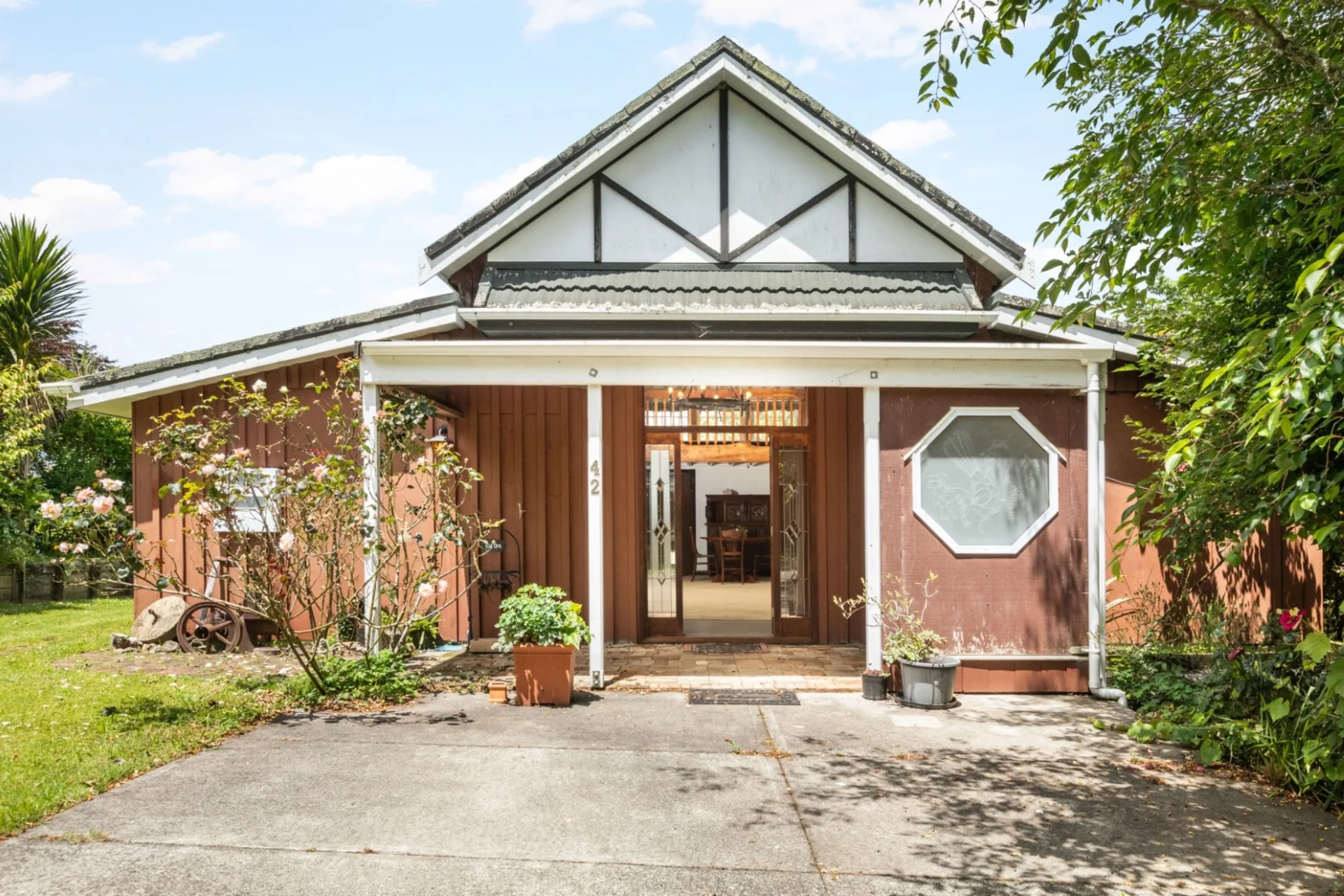 42 Lawrence Road