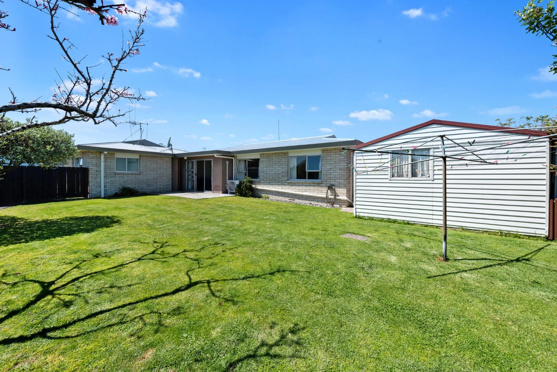 2B Moorea Place