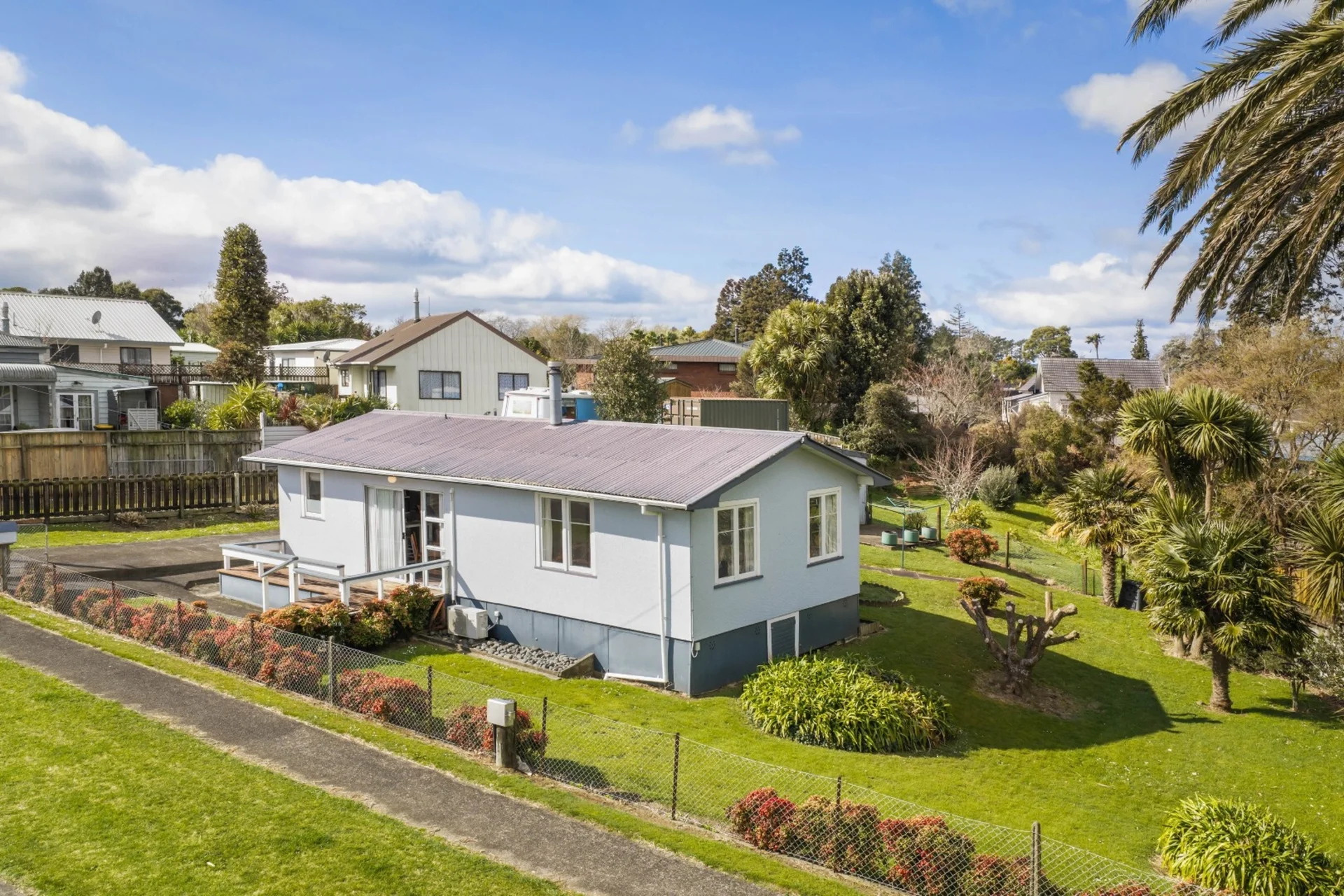 8 Gladstone Road