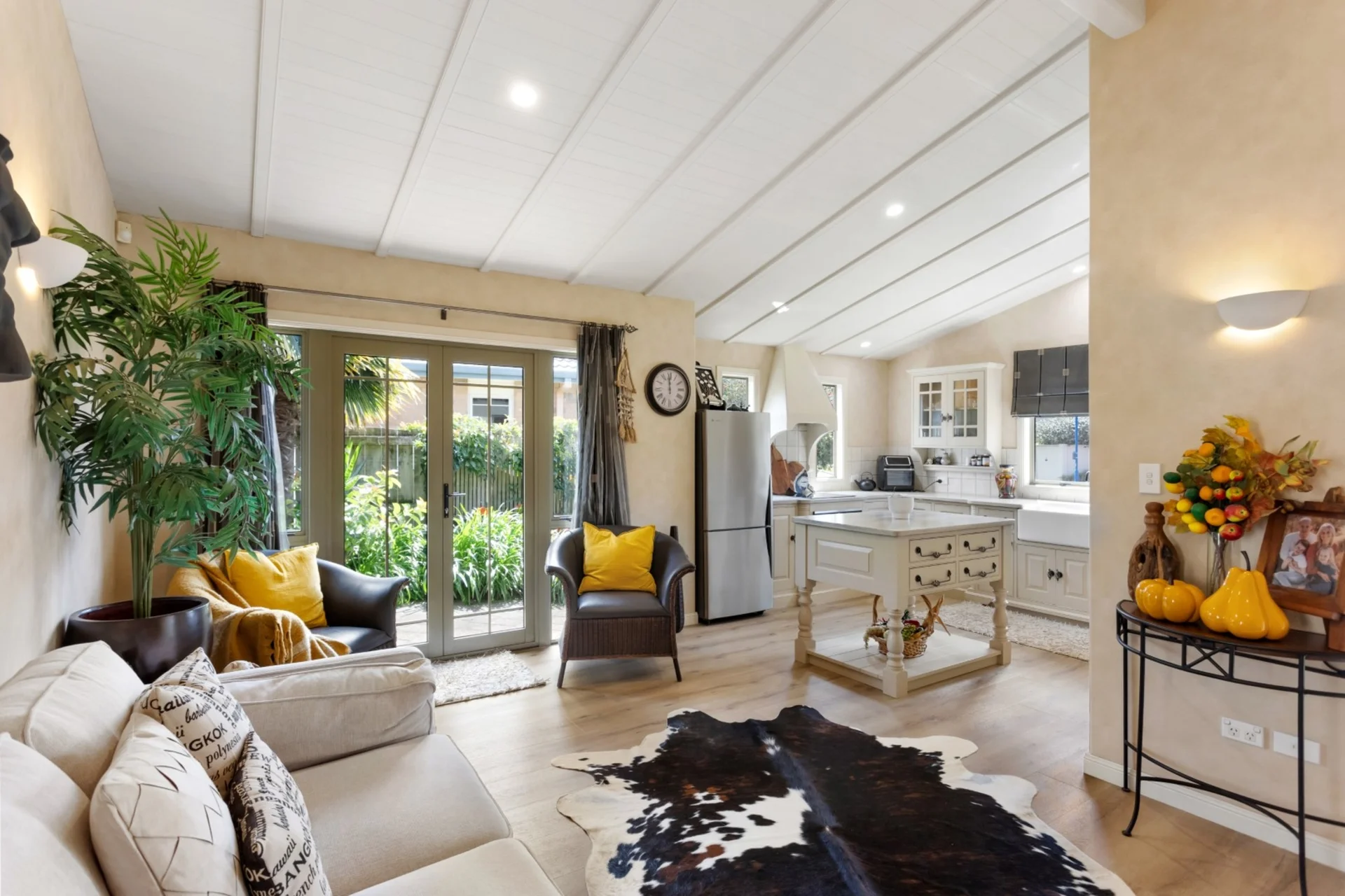 31 Santa Barbara Drive