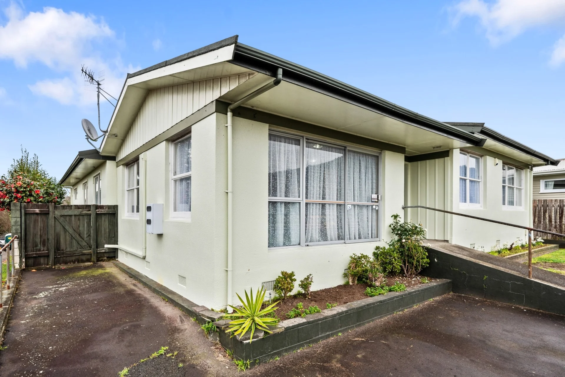 10 Homedale Street