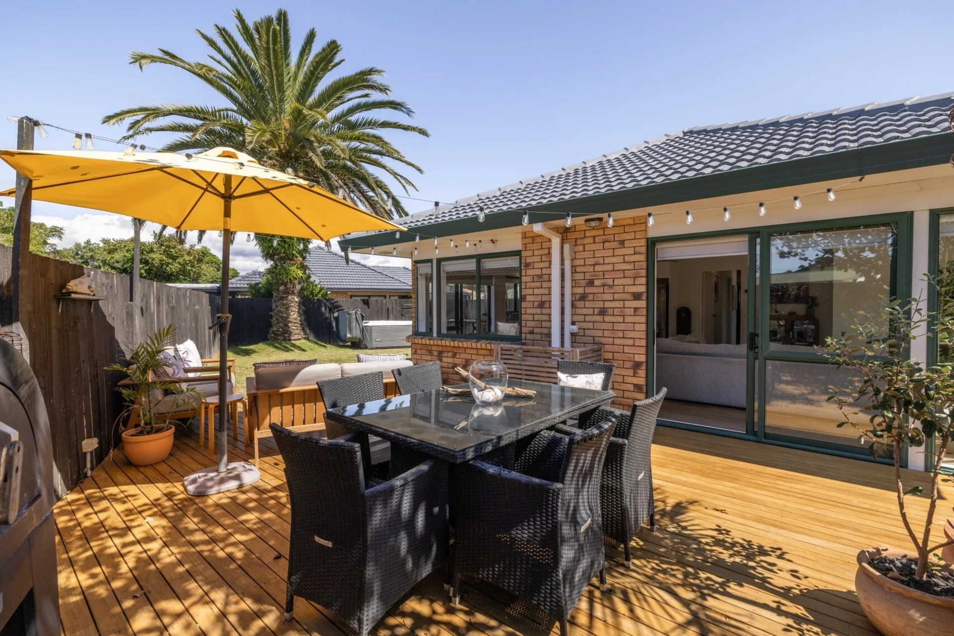 15 Romana Crescent
