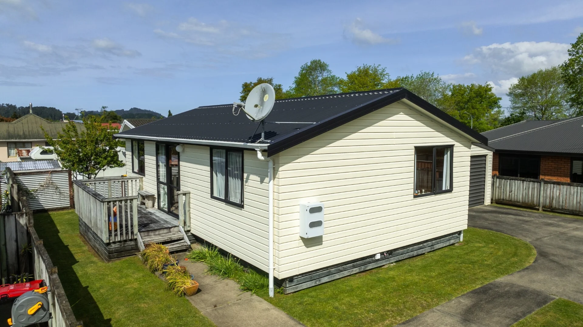 22 Parry Palm Avenue