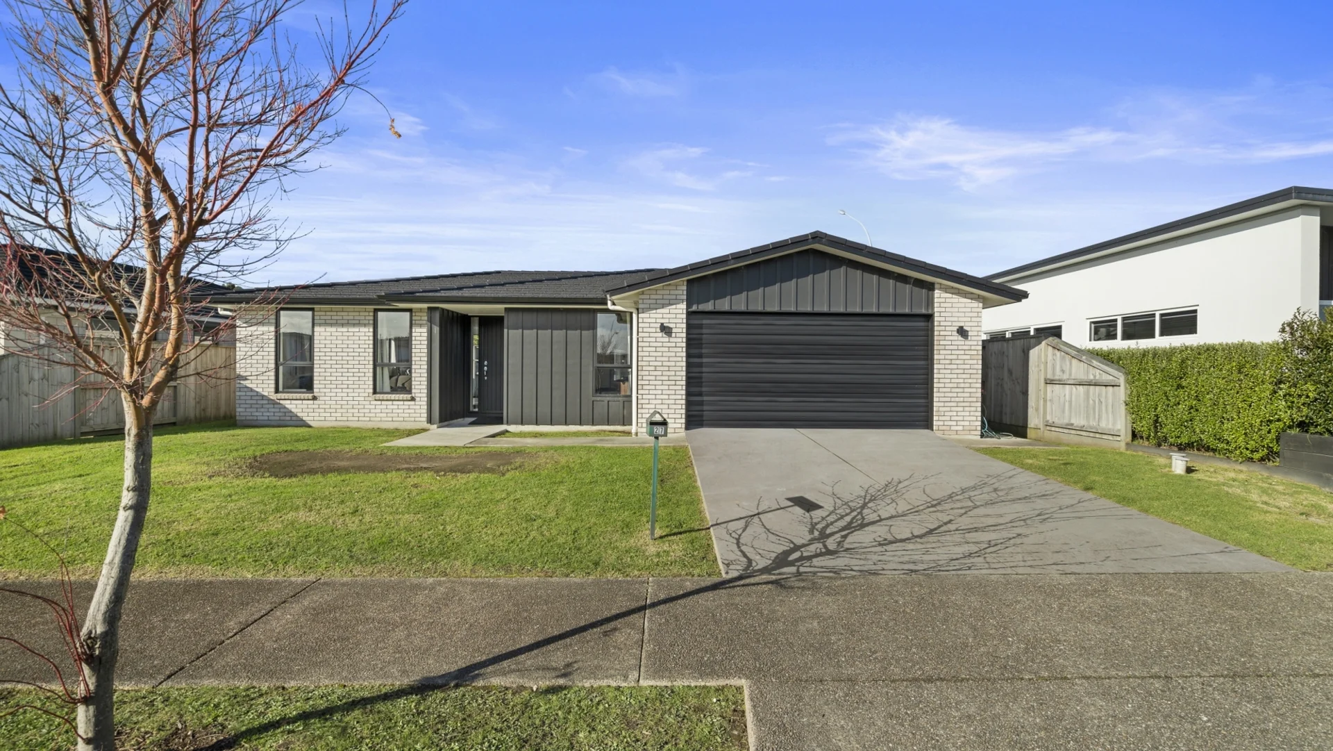 27 Awataha Crescent