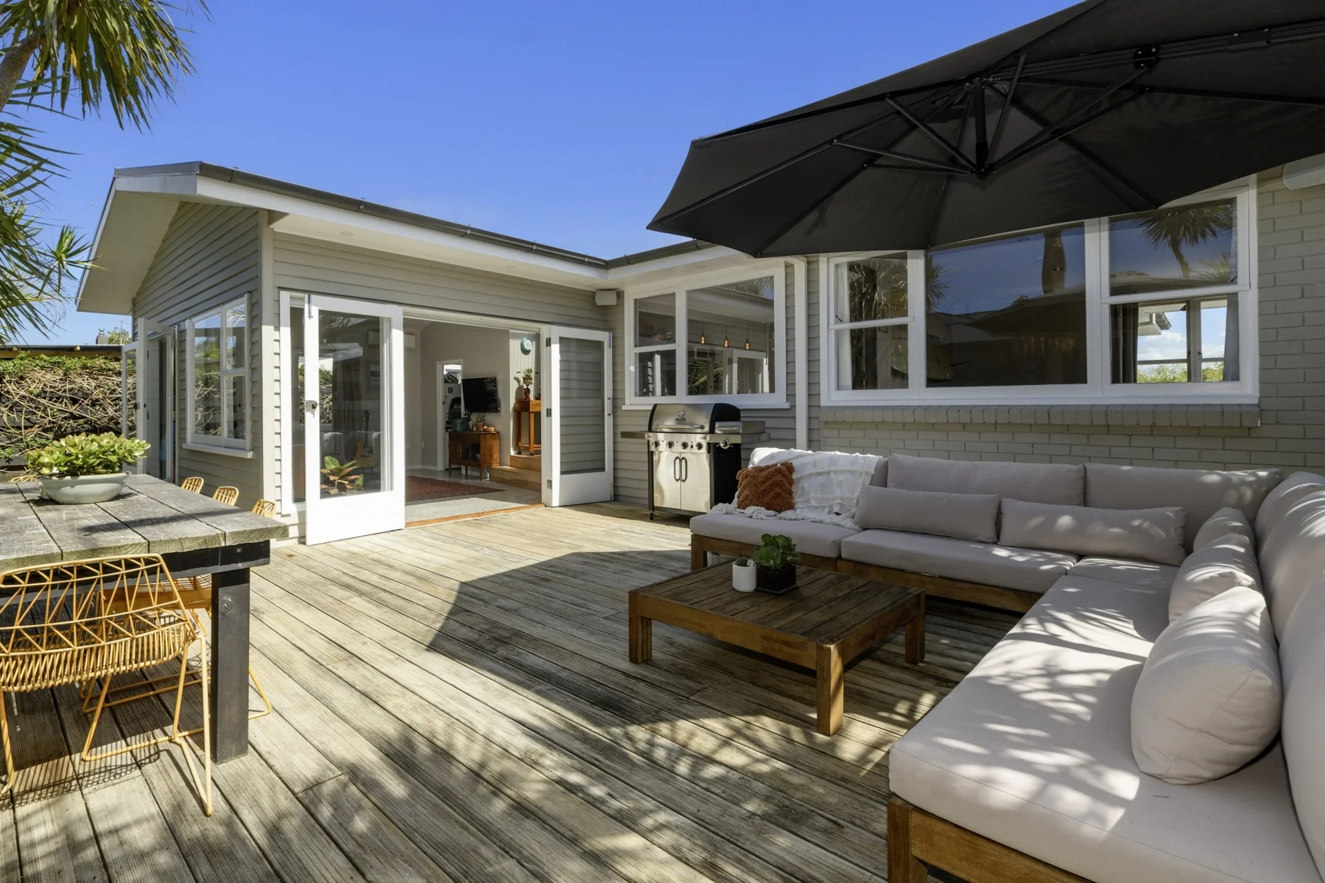 15A Leander Street