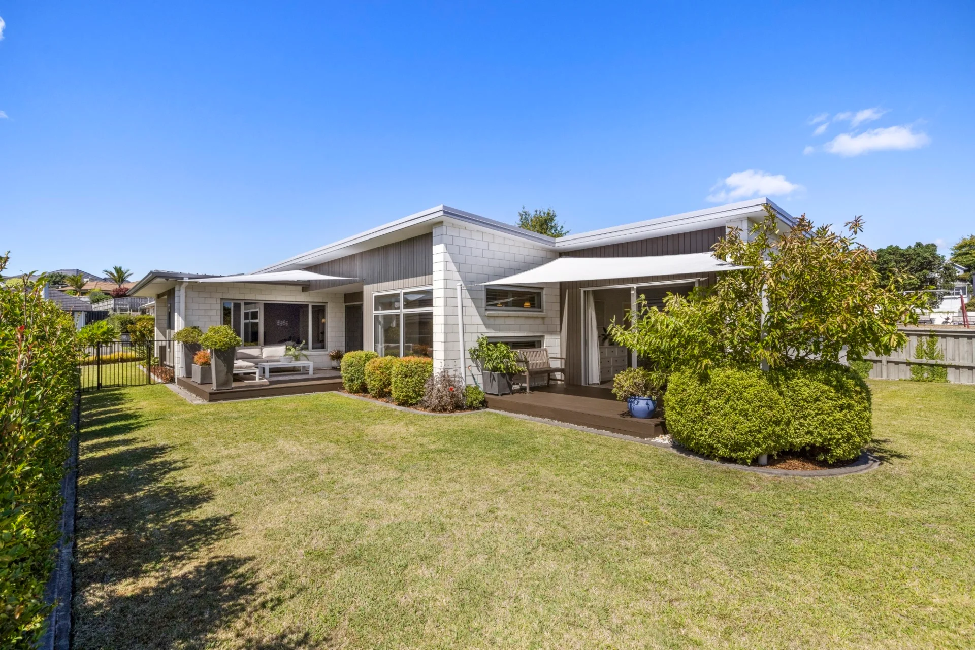 3 Saint Michaels Avenue
