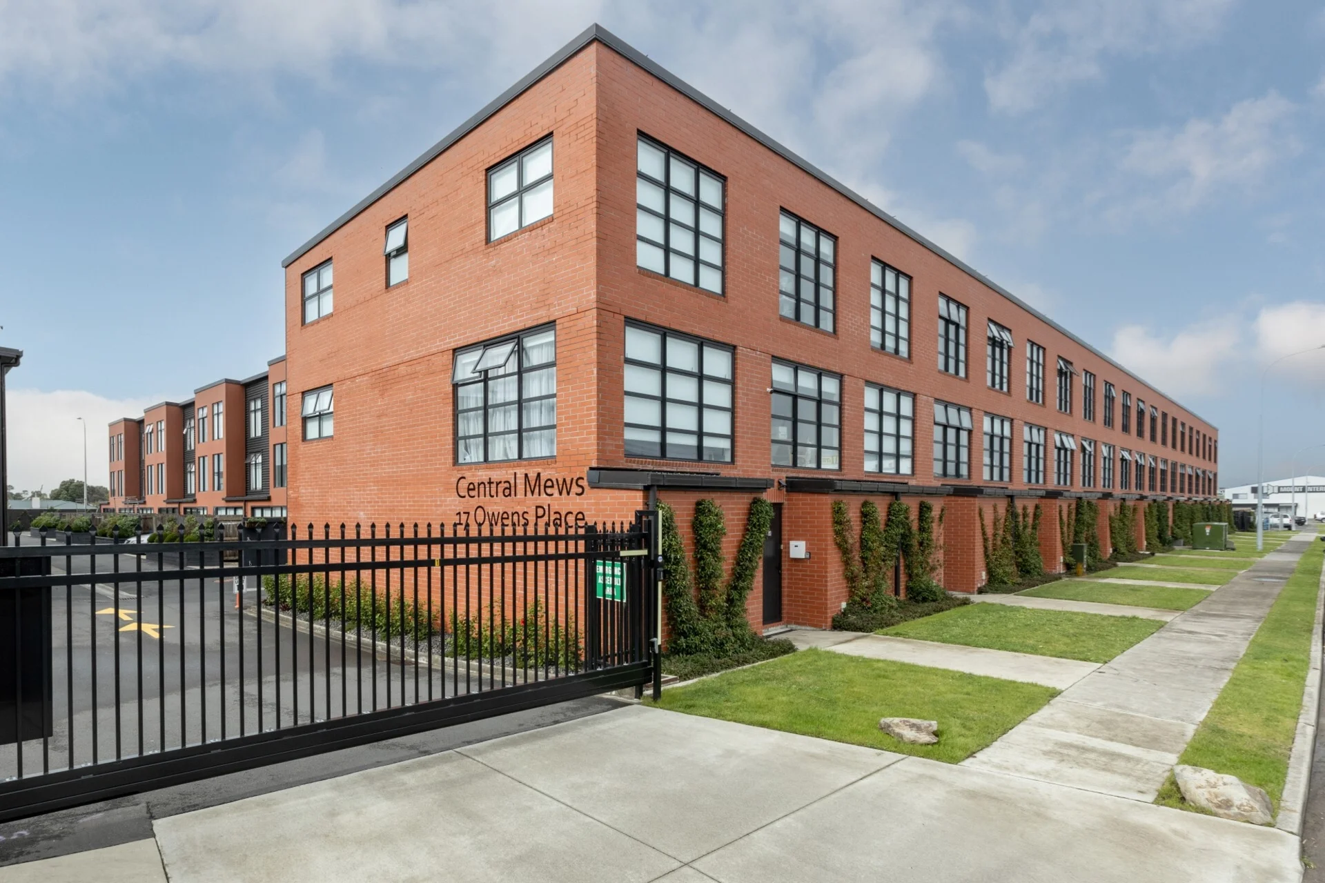 56/17-22 Owens Place