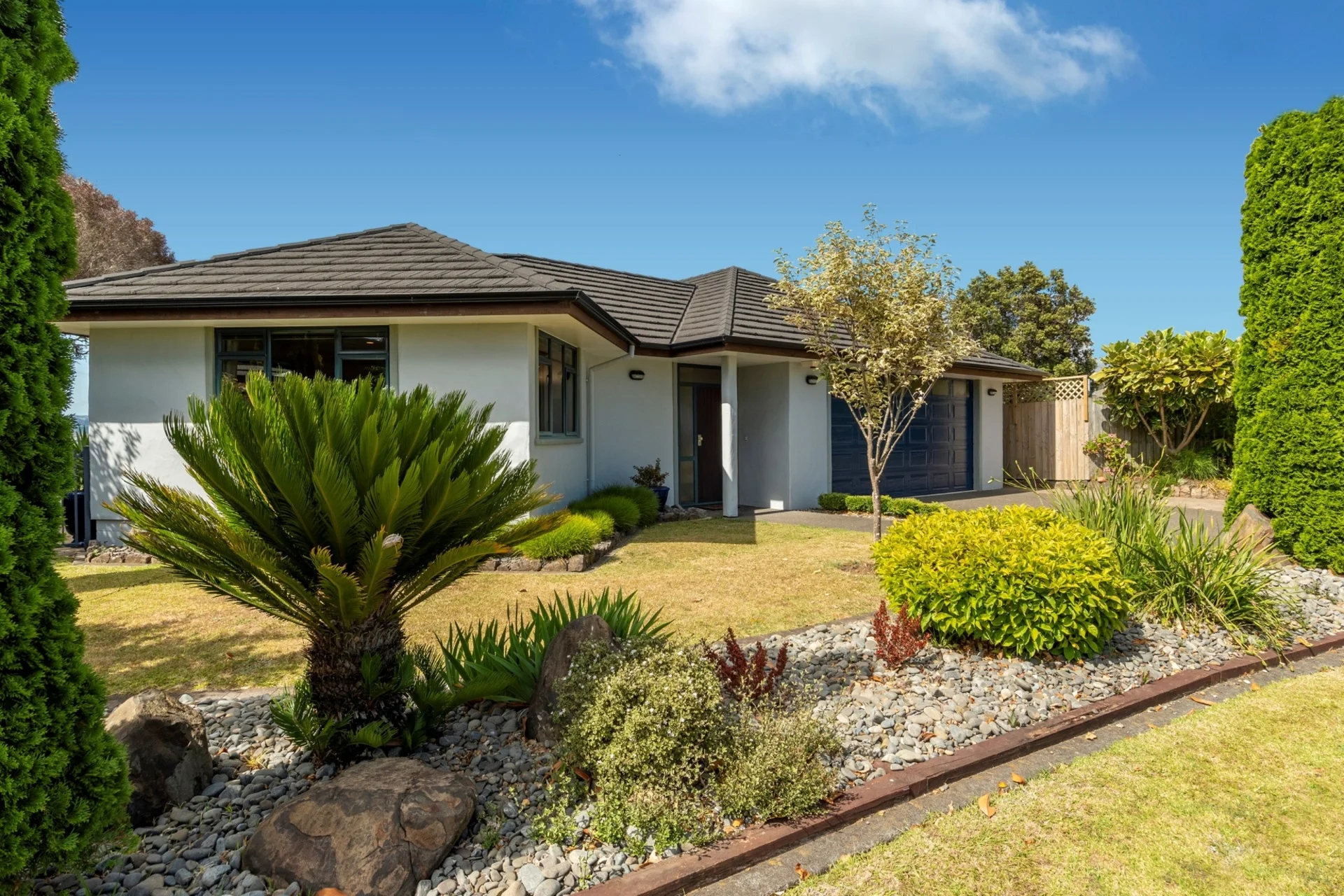 15 La Colina Place