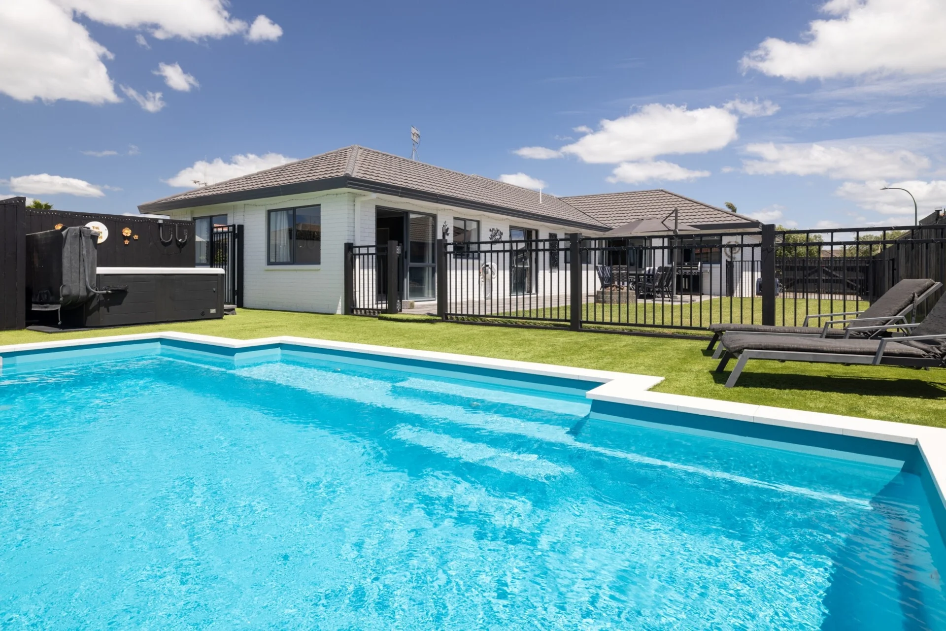 8 Nicole Place