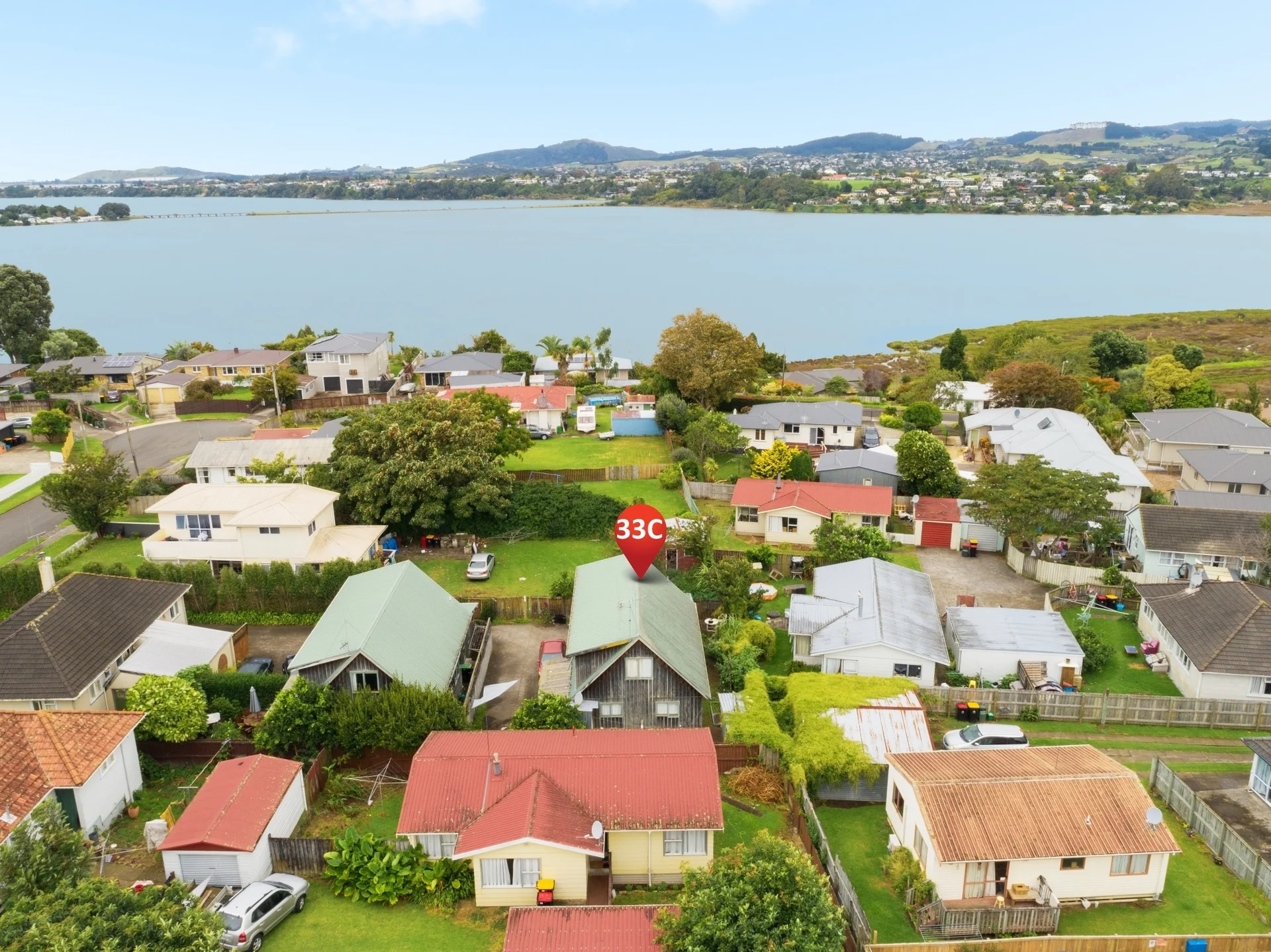 33C Baycroft Avenue