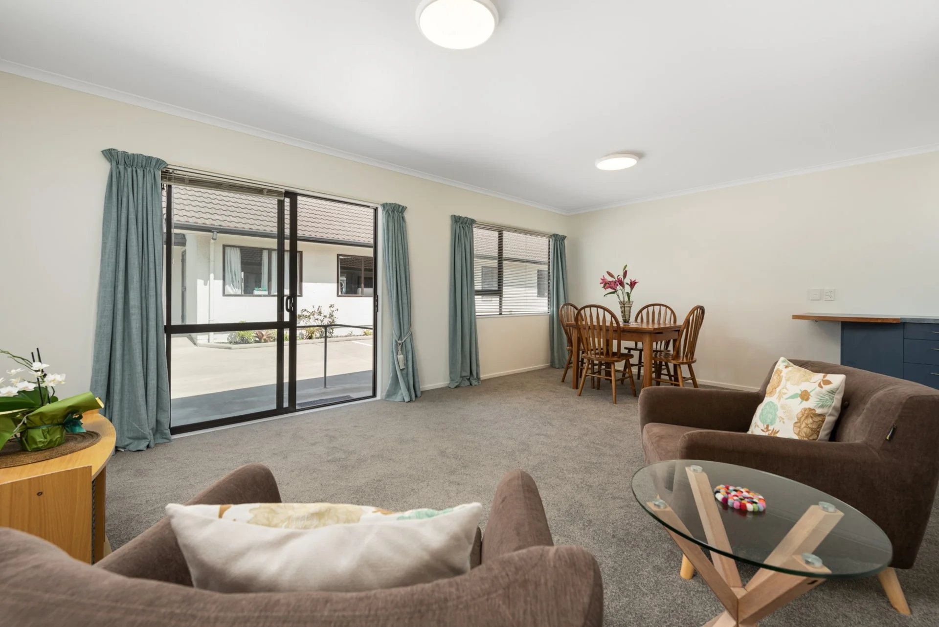 8D Heath Street
