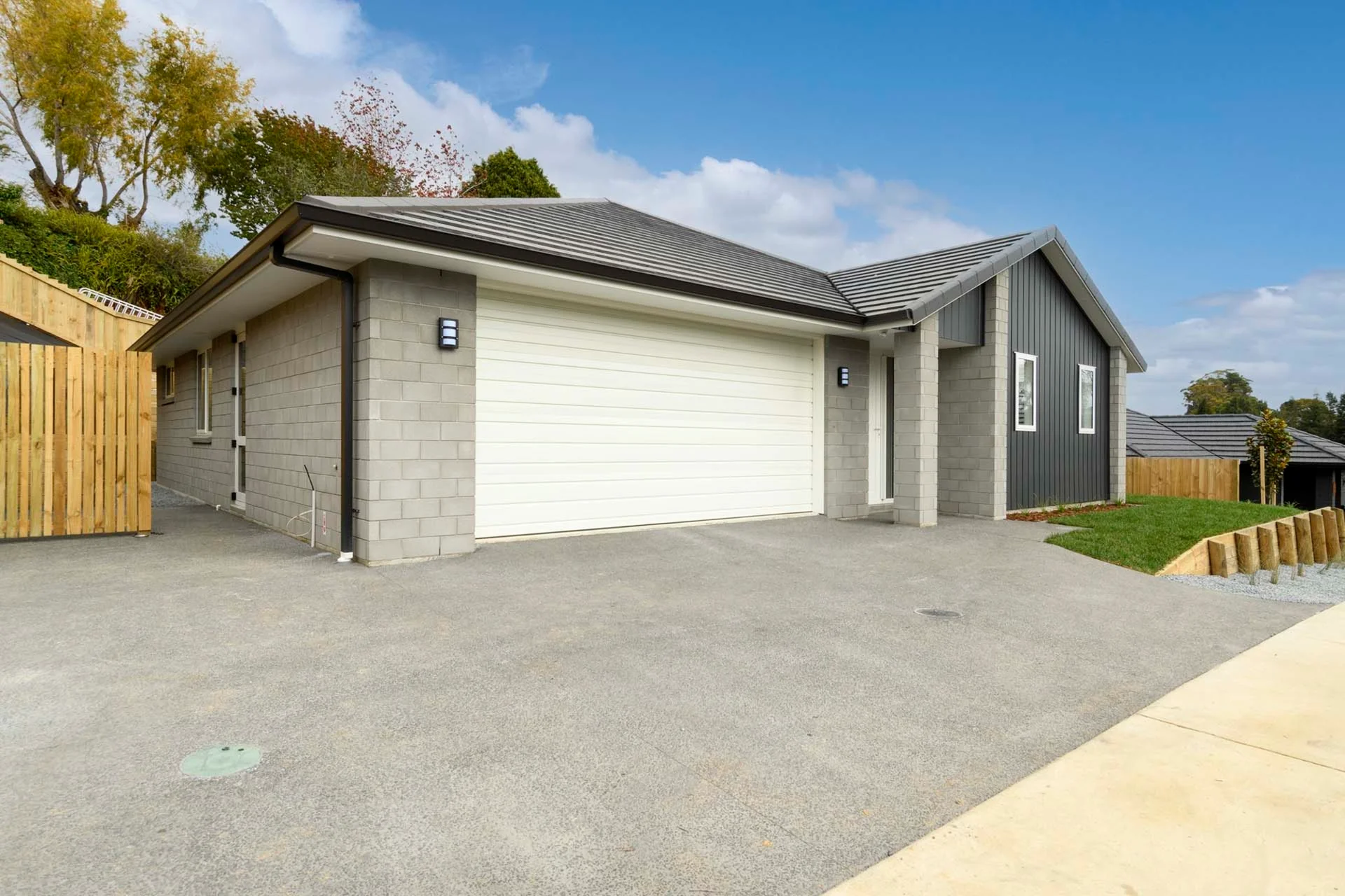 60 Kinloch Drive