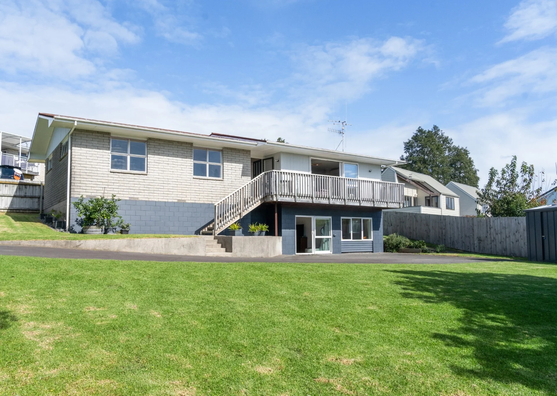 8 Lorna Place